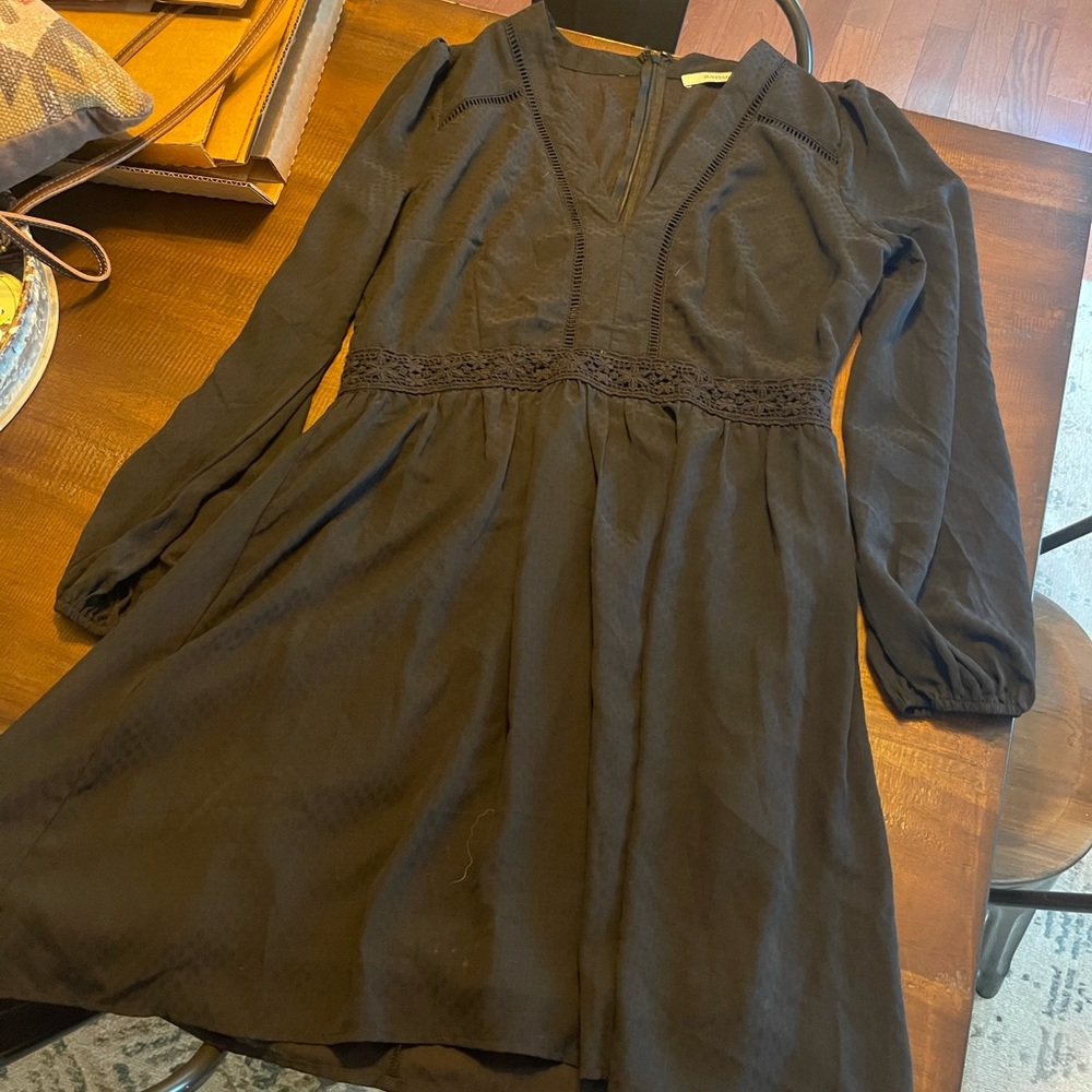 Cute black dress, brand new, never worn. Xl